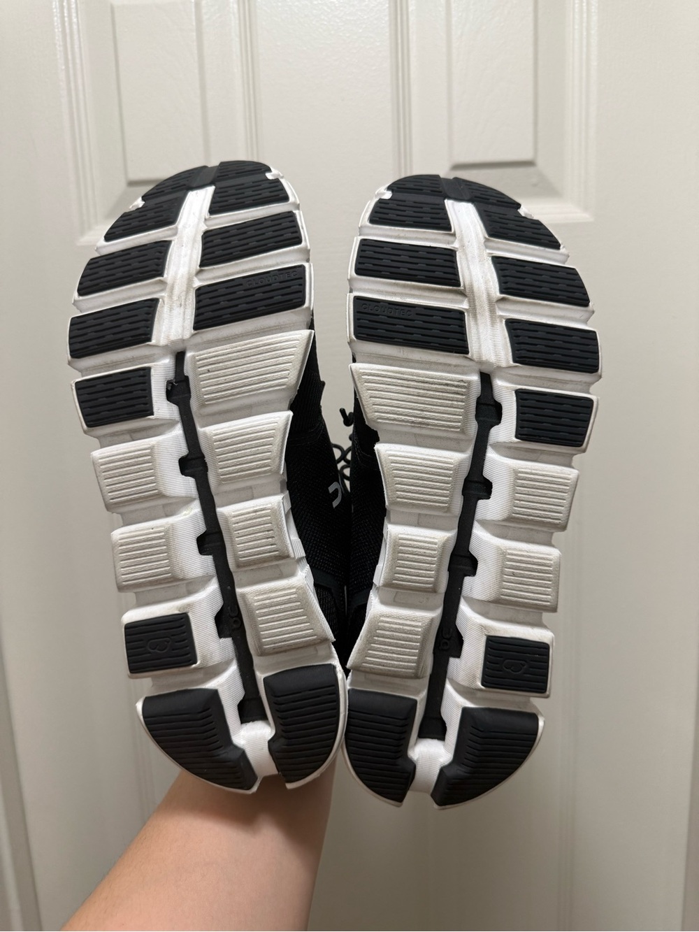 On Cloud 5 shoes - Picture 4 of 5